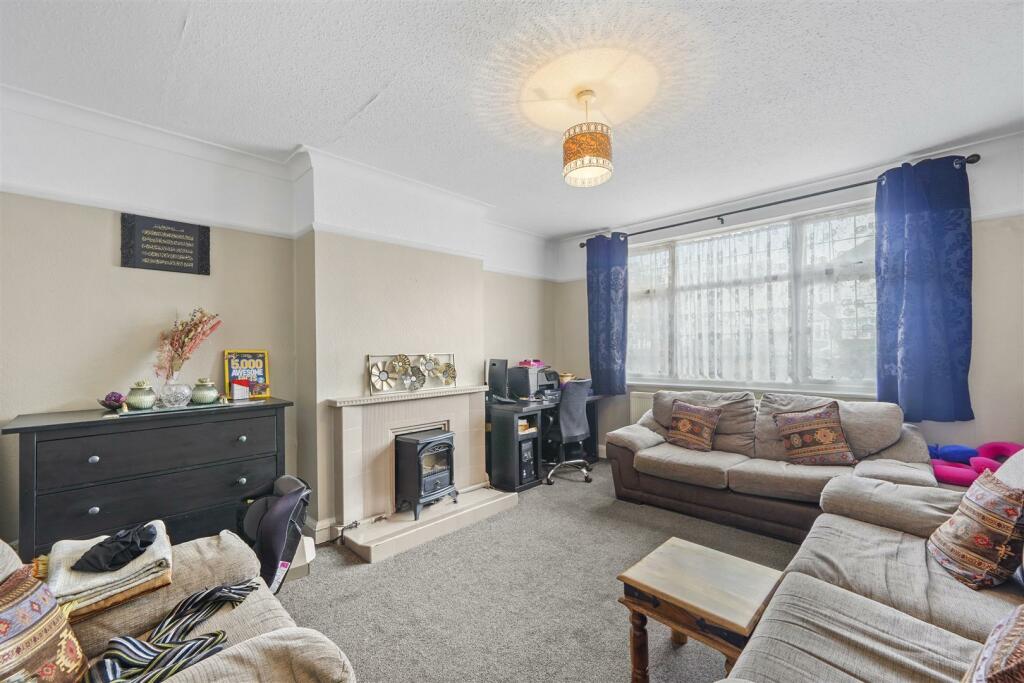 15 West Court - nHQxs3eFk50ymvApBauk.jpg