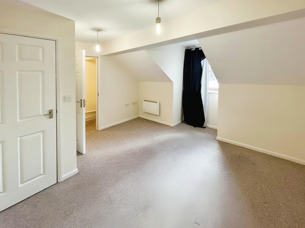 f230f07e-WhatsApp...