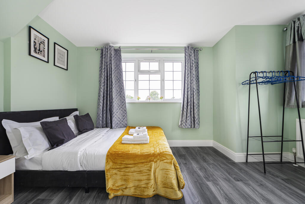 FF - Bedroom One