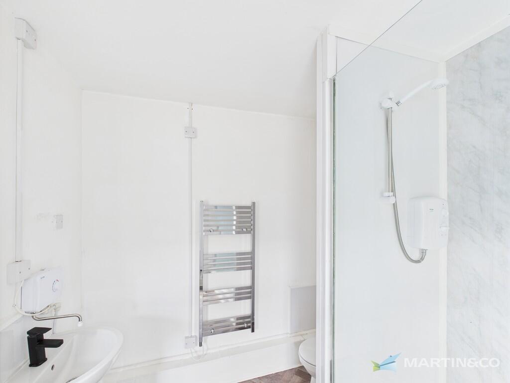 CAM02318G0-PR0470...