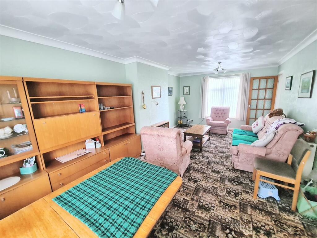 Through Lounge