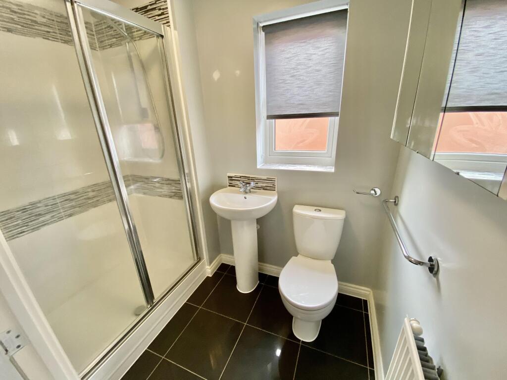 En-suite Bathroom