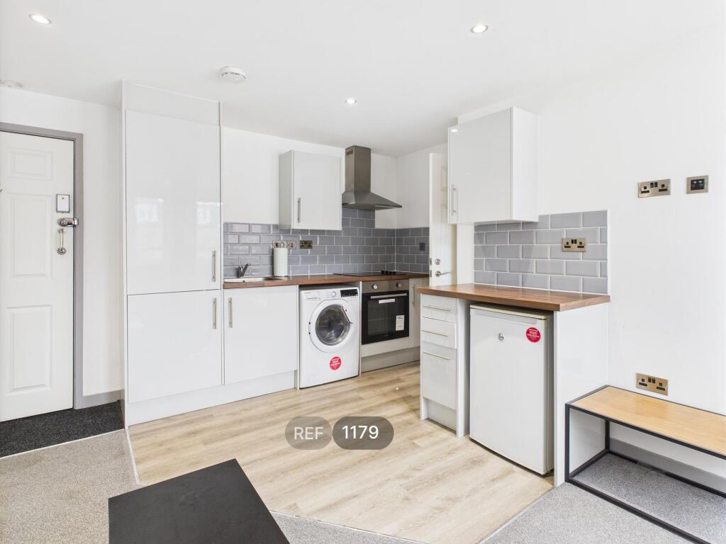 Kitchen / Living area