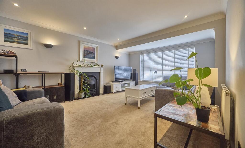 16 Forryan Road BB 1.jpg