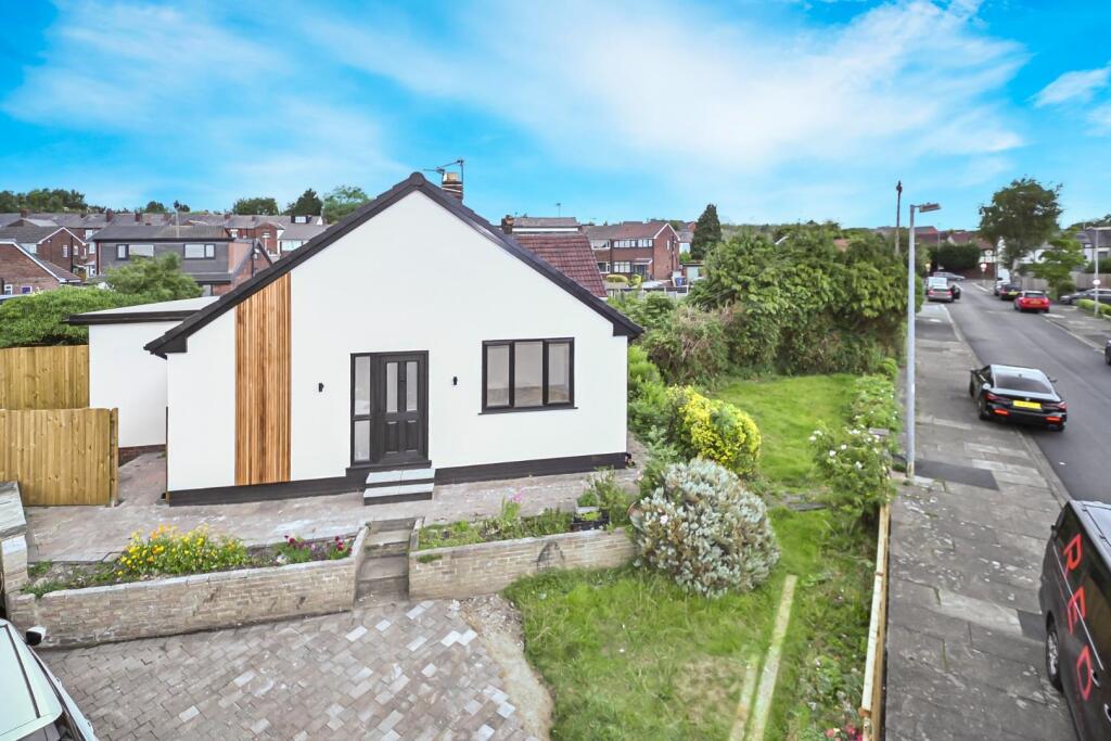 33 Ridgmont Drive External (4).jpg