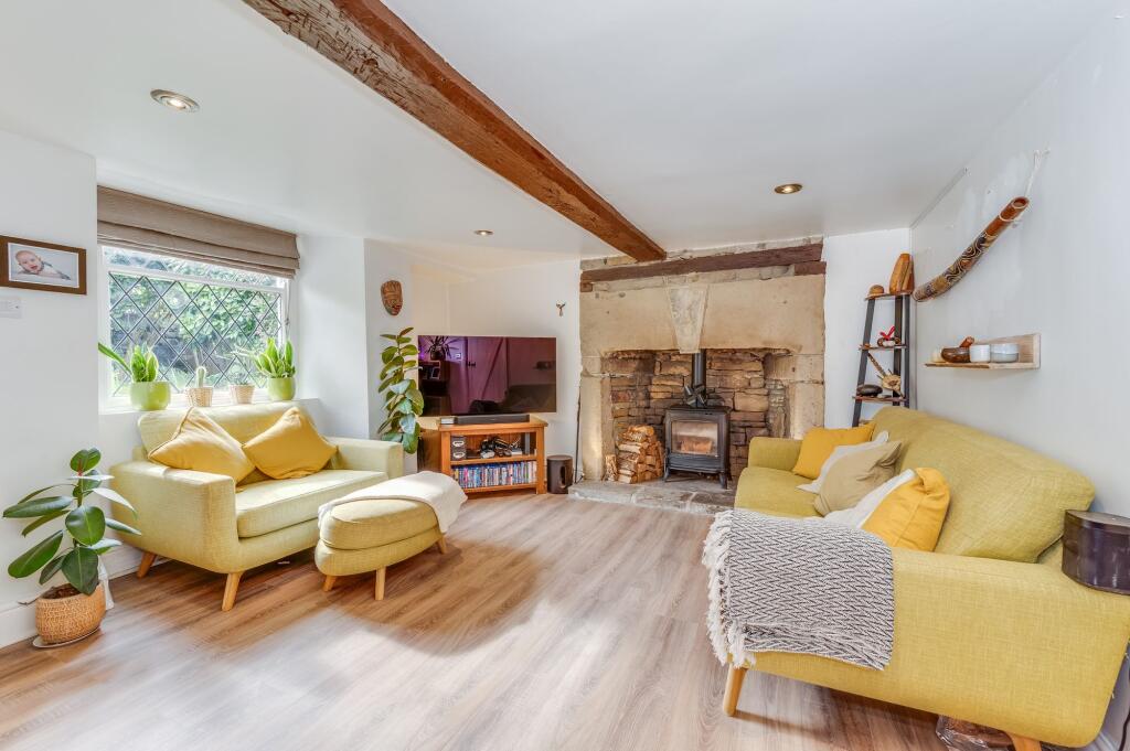 KITCHEN, DINING ROOM AND LOUNGE