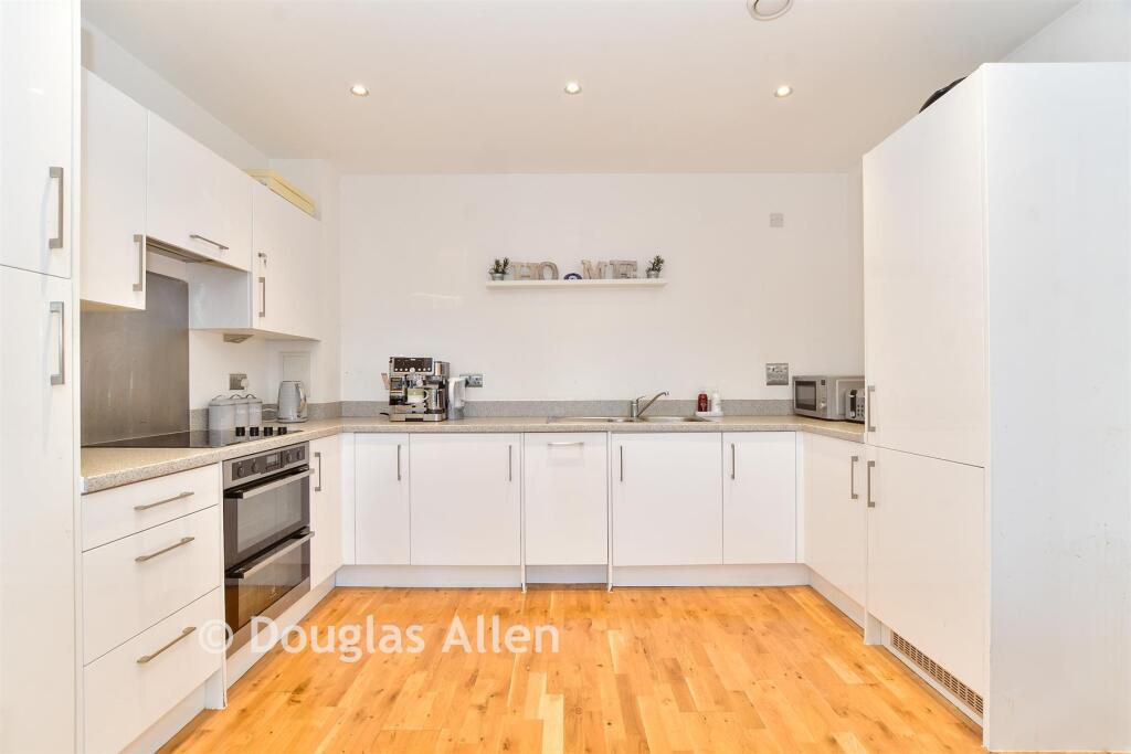 Lounge/Diner/Kitchen
