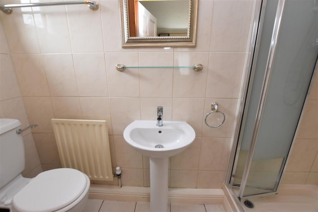 En Suite Shower Room.jpg