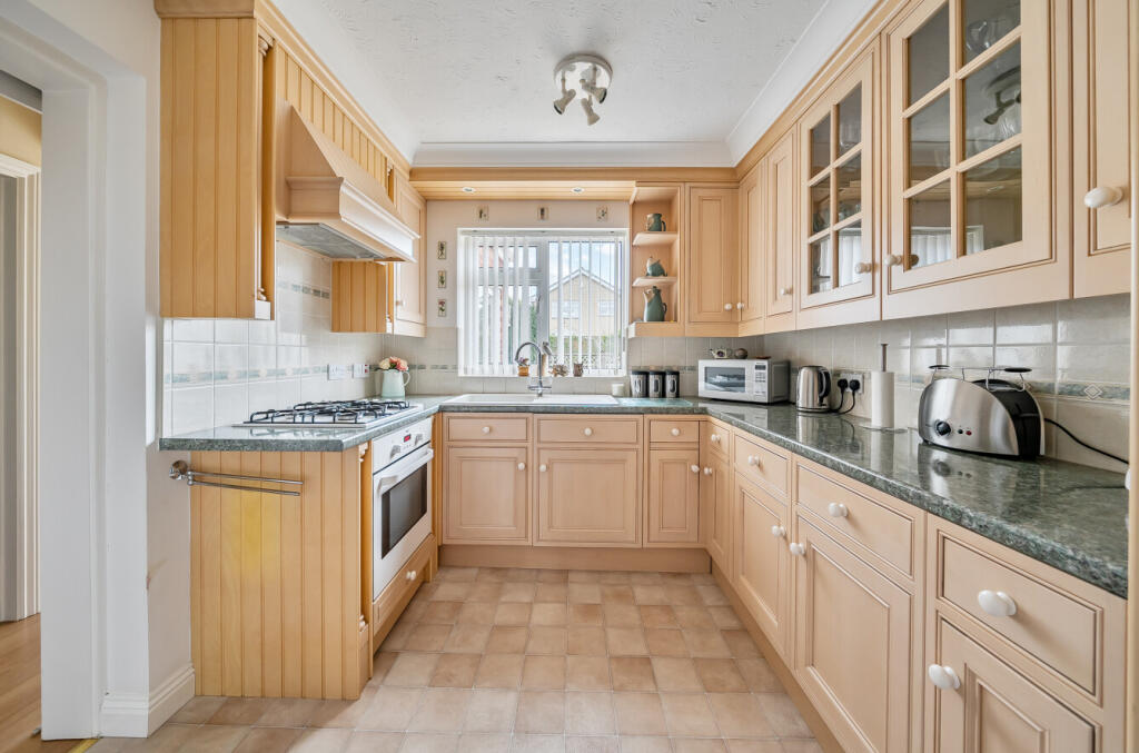 1300824568384696c5cbc