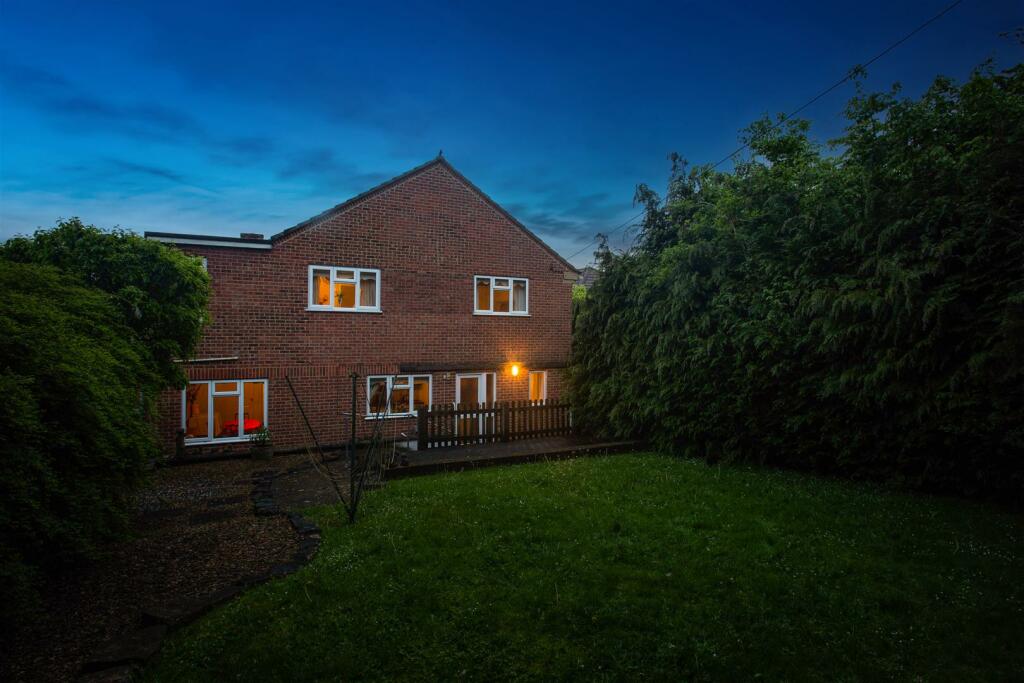 Rear Exterior (Evening)