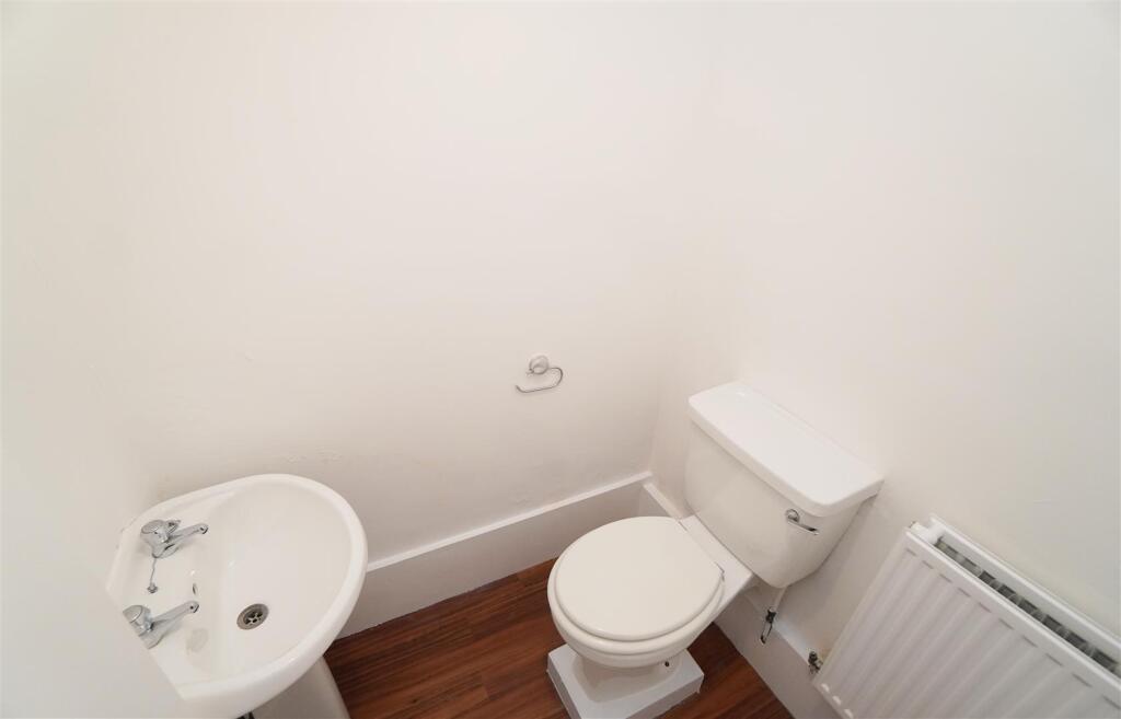 downstairs WC.jpg