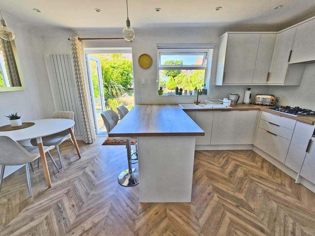 kitchen holm