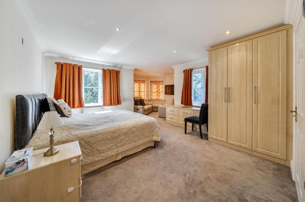 Davidson Frost-Wellings, DFW, Chandos Court, Bedro