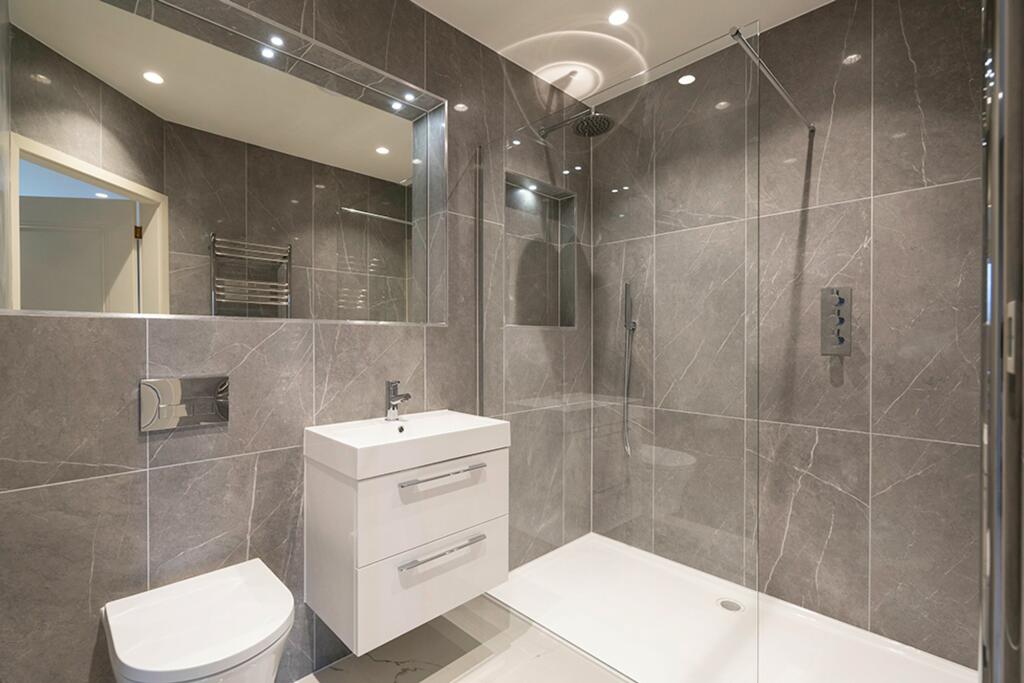 Bedroom Two Ensuite