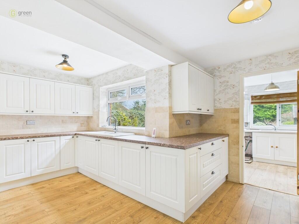 CAM03830G0-PR0125...