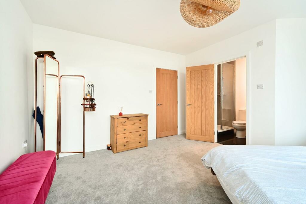 32 drive lodge bn3 (29).jpg