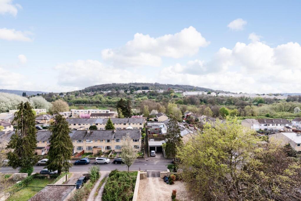 Flat 6, 32 Grosvenor Place, Bath BA1 6BA-13.jpg