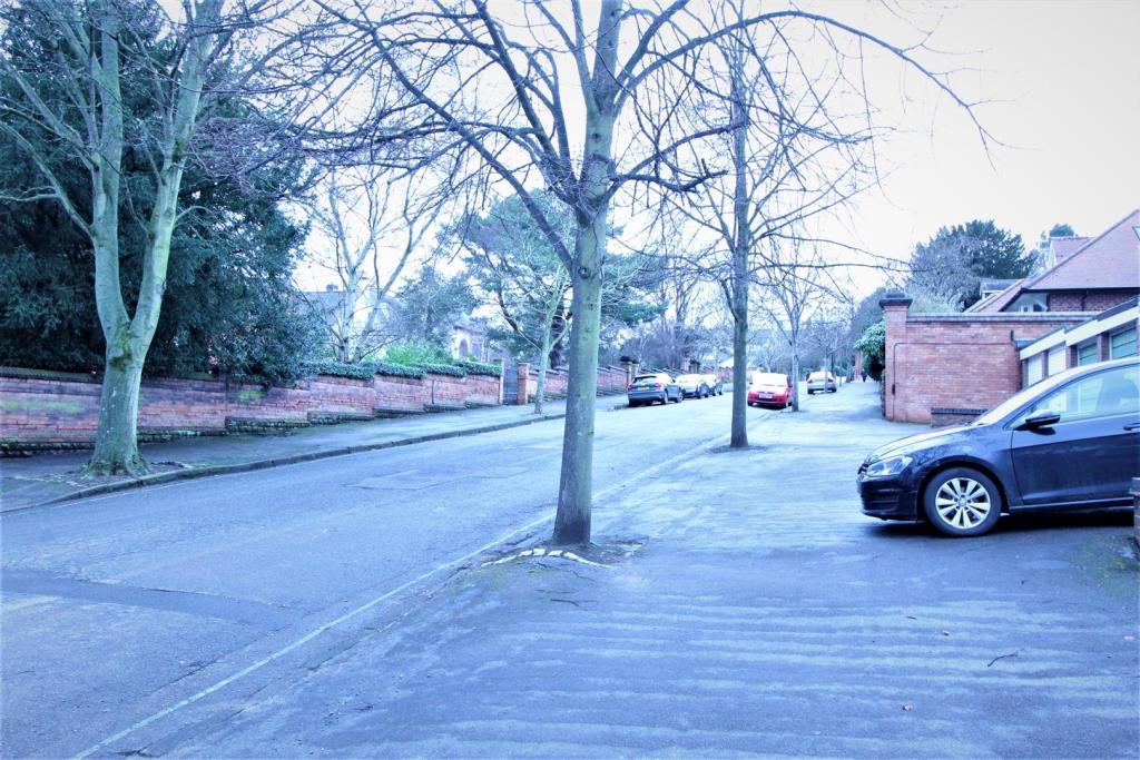 Street view - Parking.jpg