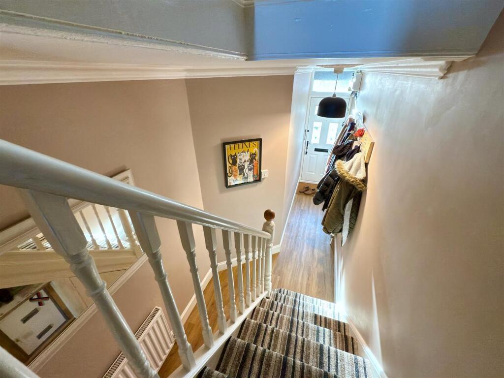 ENT HALL.jpg