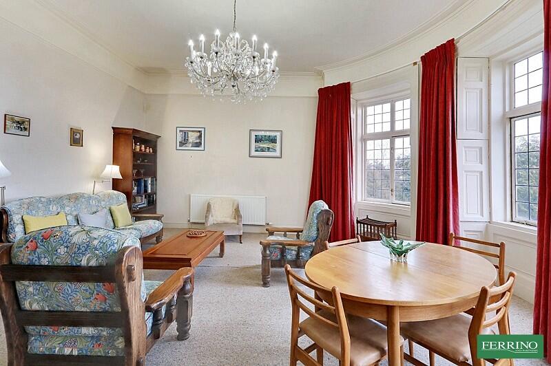 Sitting/Dining Room