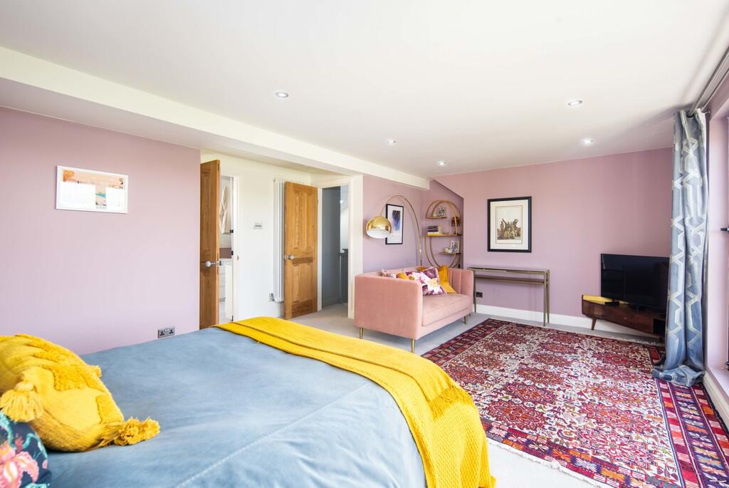 5_Bedroom 1