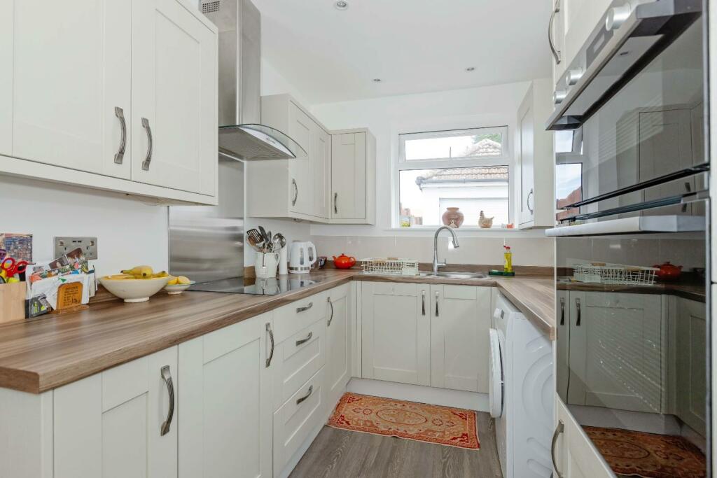 115 Howard rd new_2.JPG