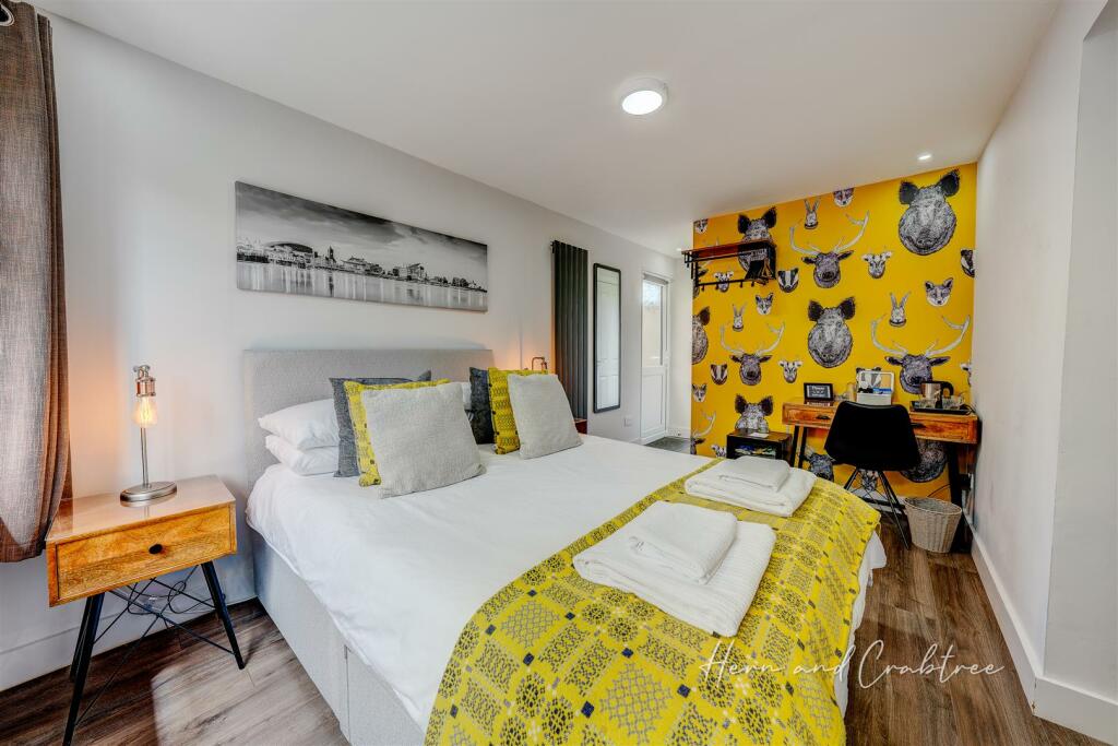 Page Drive, HernCrabtree (23).jpg