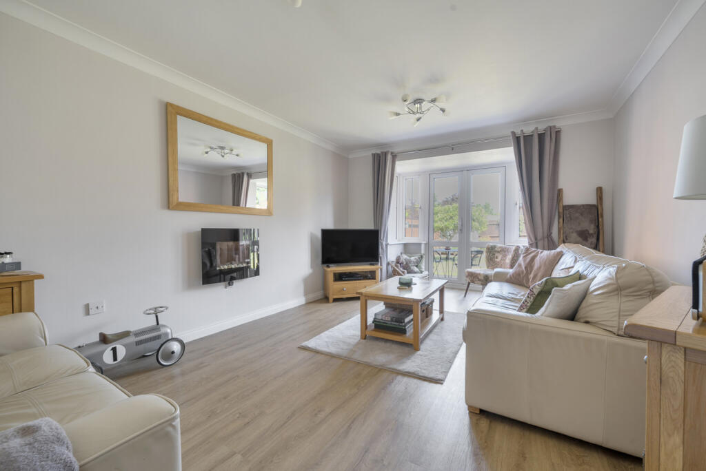 1290873-26-682499...