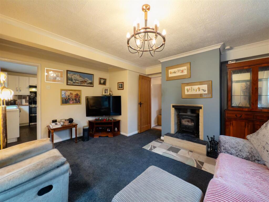 Annex Sitting Room 1.jpg