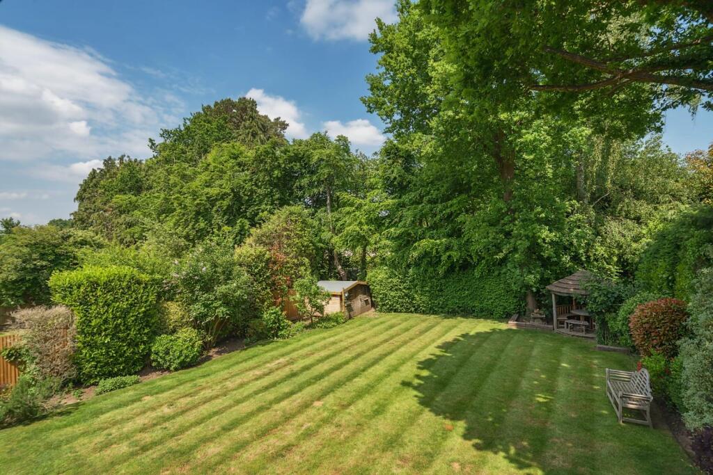 Rear Garden 2.jpg