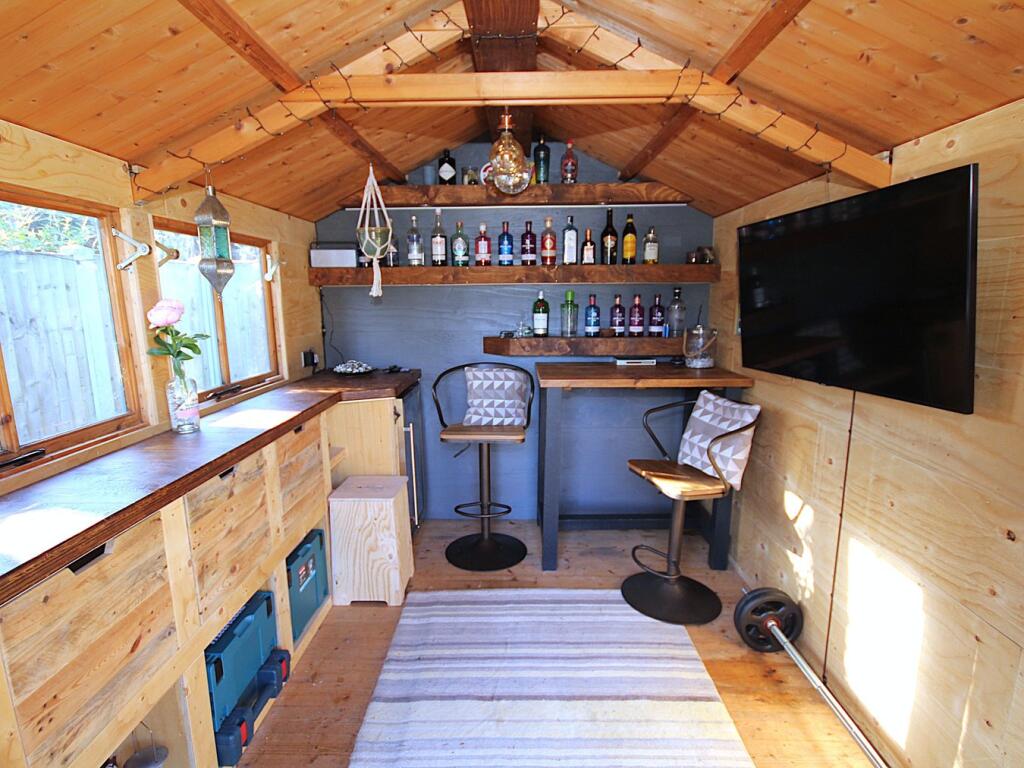 Shed