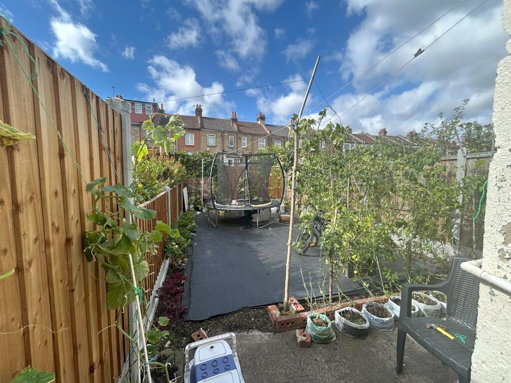 Photo 14