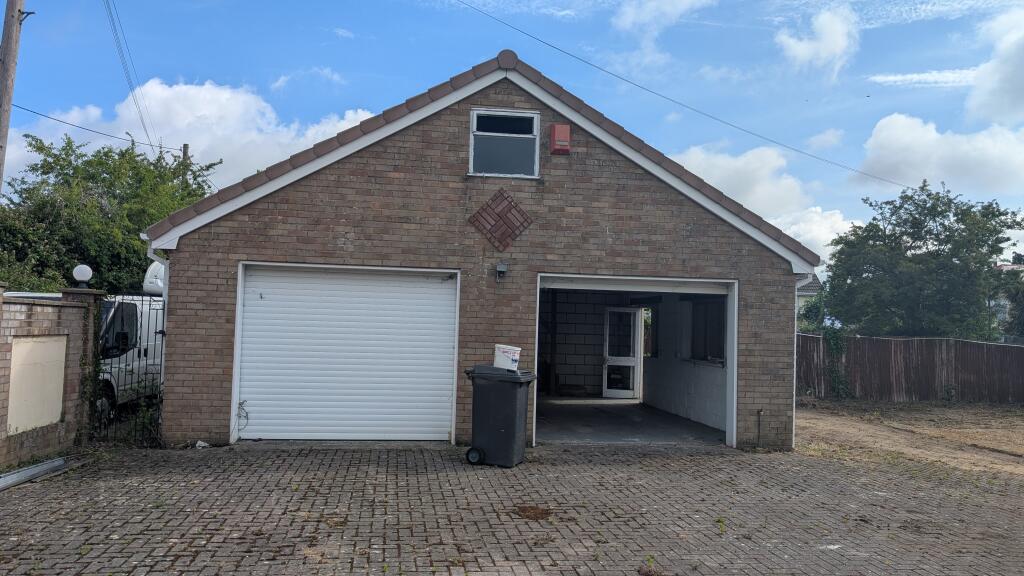 Forest Edge House, Jacobs Walk, Totton, SO40 9JU