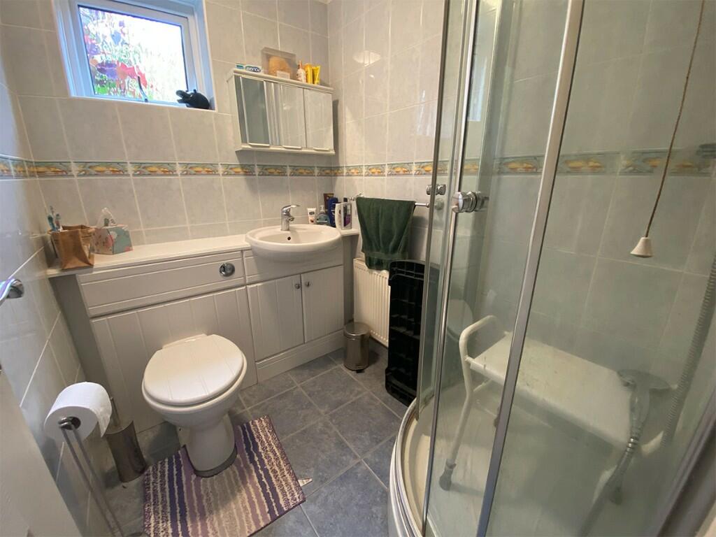 Annexe shower room