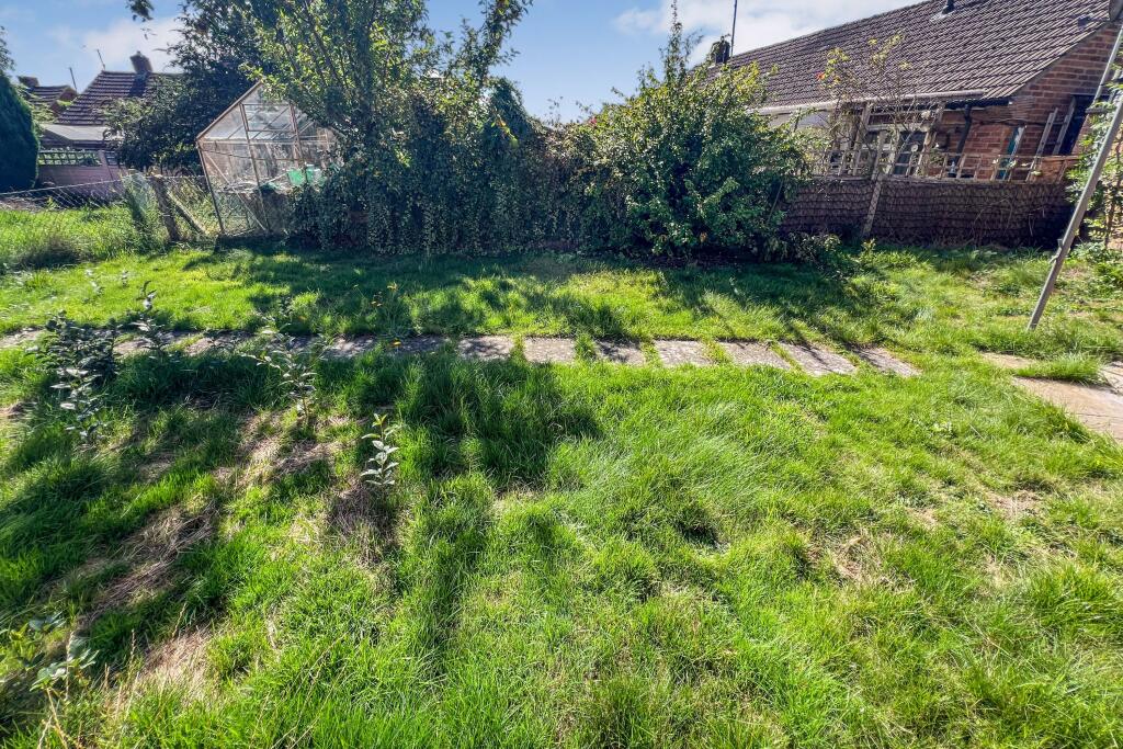 102a Oaklands, Chippenham, Wiltshire, SN15 1RH