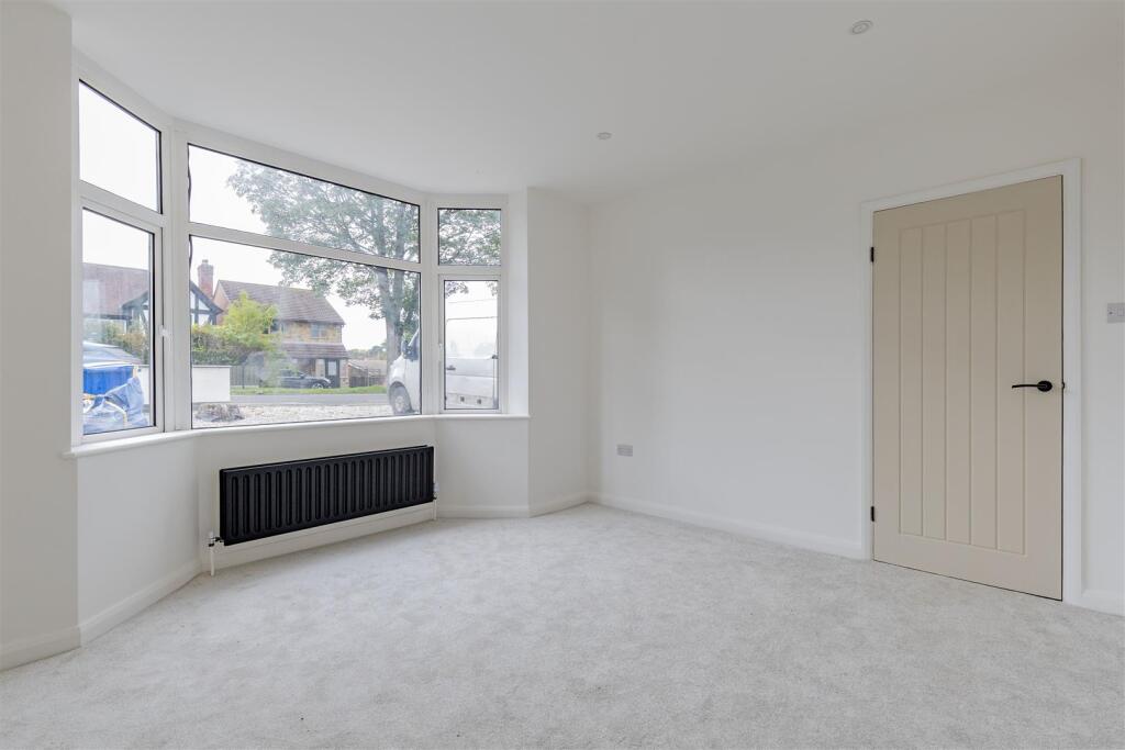 Reception Room-2.jpg