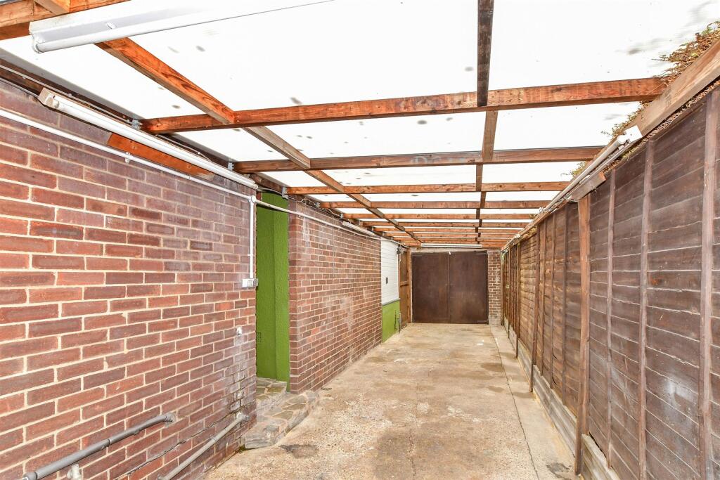 External Lifestyle Photograph