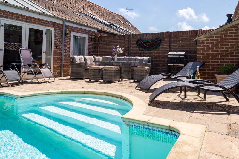 Patio/pool