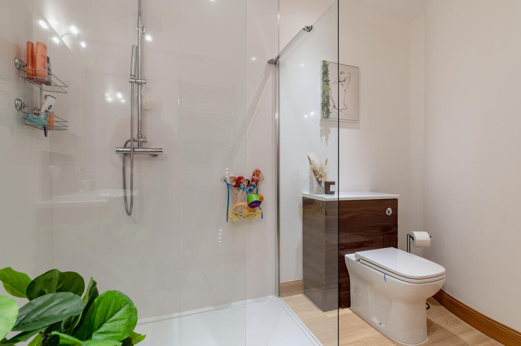 Shower Room 3