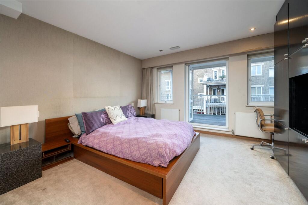 Flat 83 Mendip Court, Chatfield Road, Battersea, London, SW11 3UZ