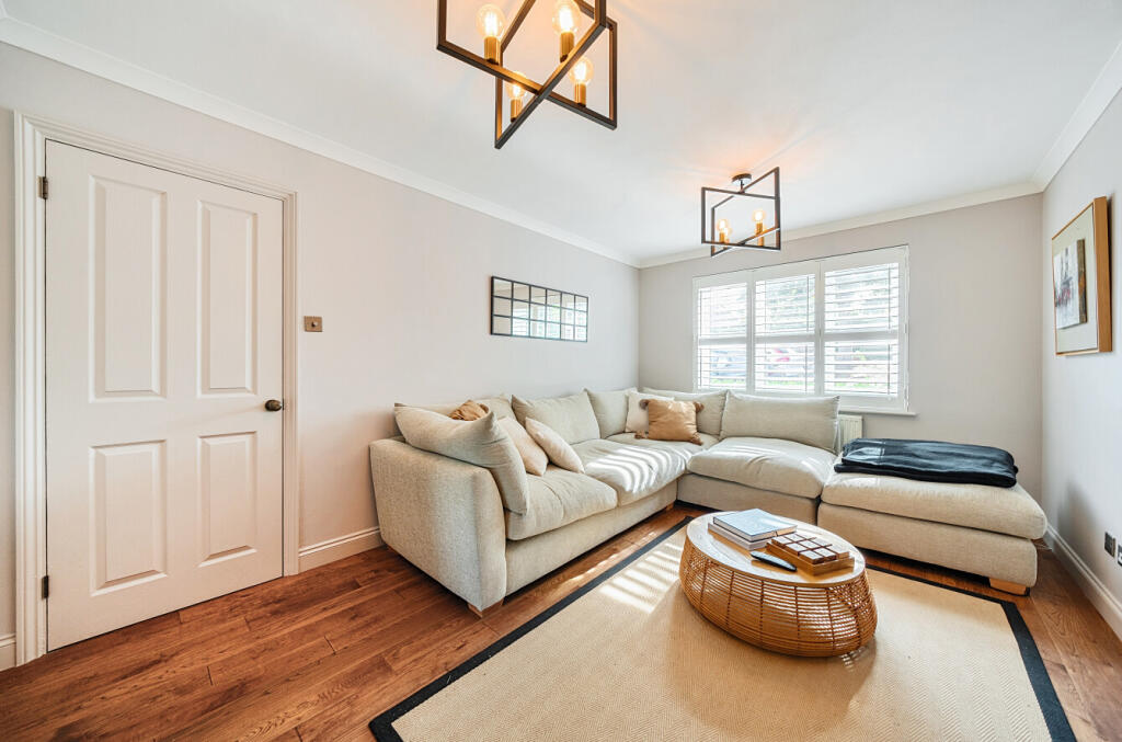 1297840-9-68309fd...