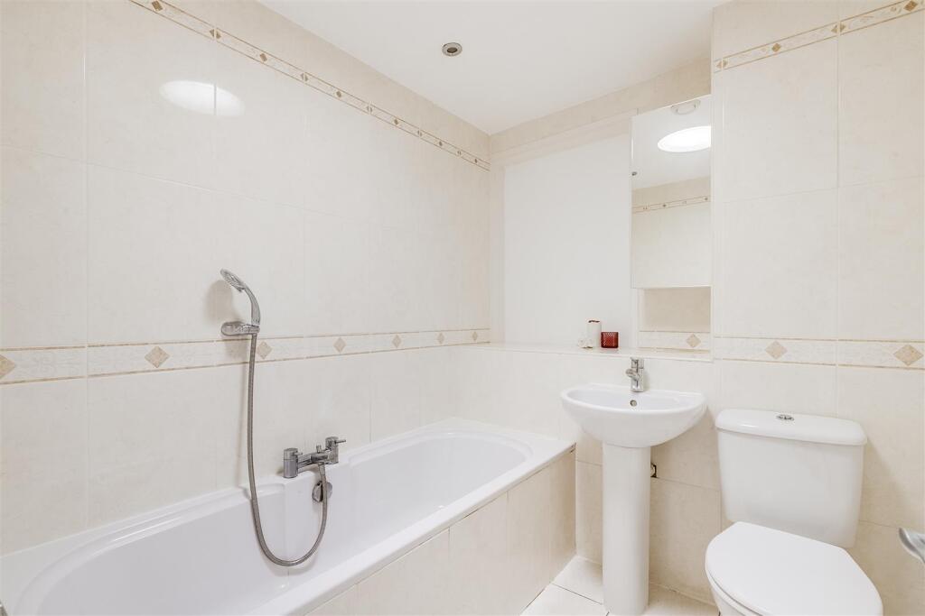 Brandles Road 21-3.jpg