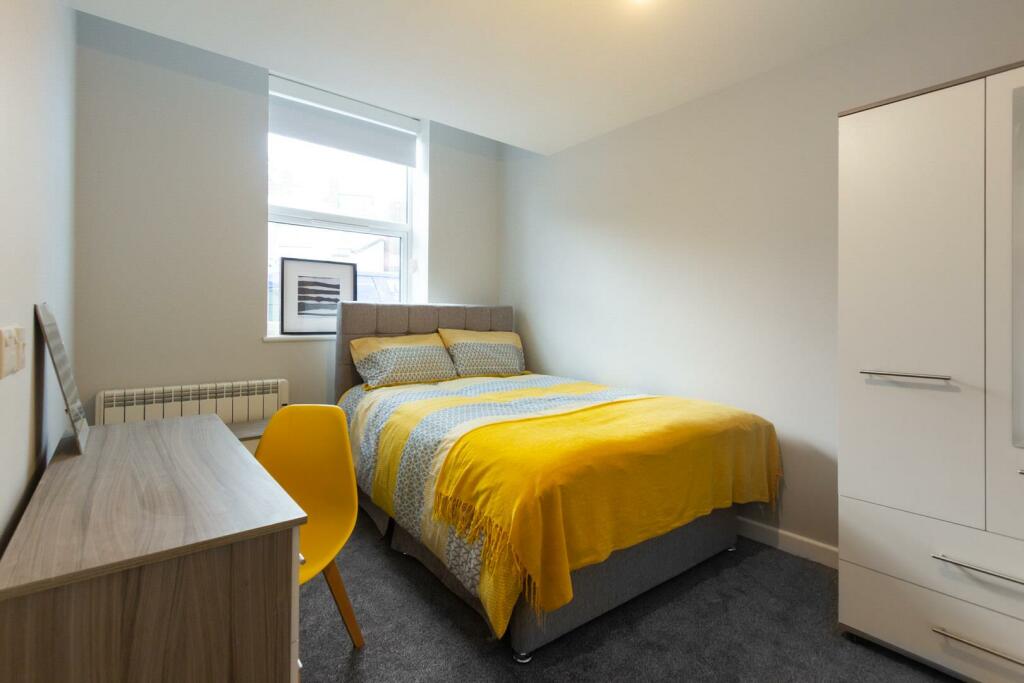 liberal-house-web-pod-05-bed-1.jpg