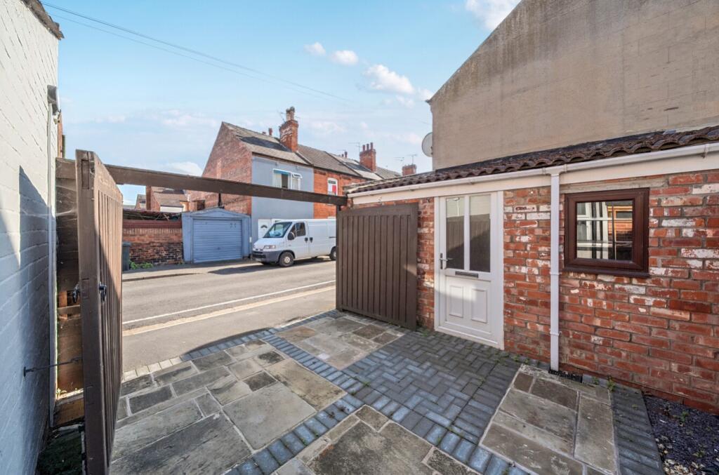 1360885-4-68dbdf751ced2