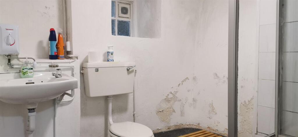 Ground Floor Shower Room