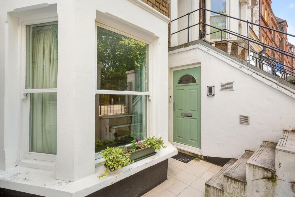 property in Lavender Hill, 
Battersea, SW11