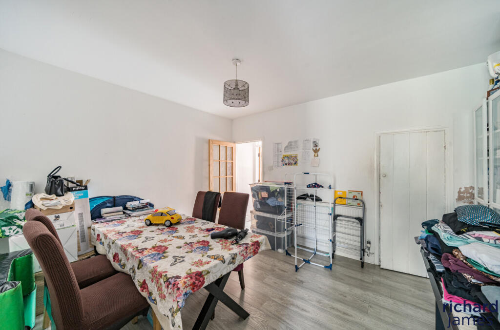 172a1d809e094dc9a0791a5c53de1b13