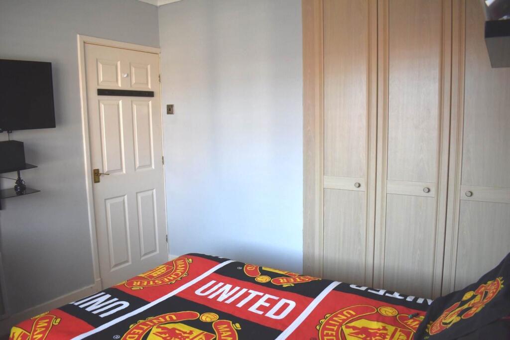2nd Bedroom