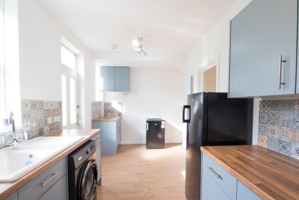 Brackenhall Road Adam Hendry EweMove Kitchen