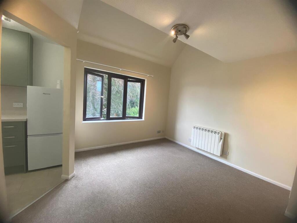 WhatsApp Image 2025-07-14 at 16.31.49 (5).jpeg